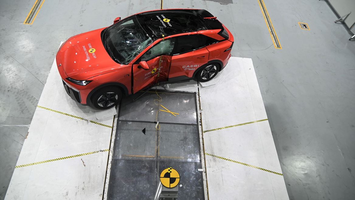 Deepal S07 Side Pole test 2024 after crash