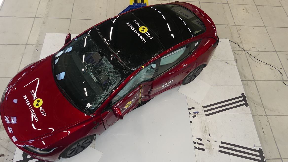 Tesla Model 3 Side Pole test 2025 after crash