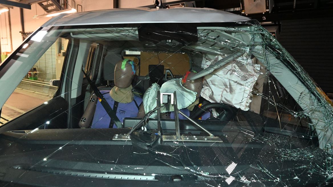 Ford Tourneo Courier Far Side impact test 2025 after crash