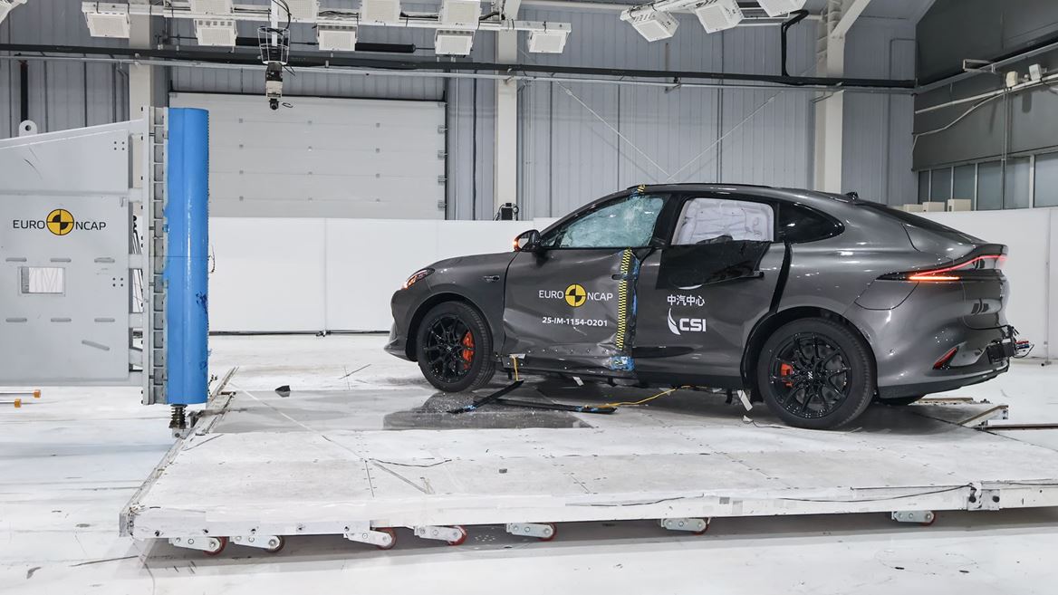 IM IM6 Side Pole test 2025 after crash