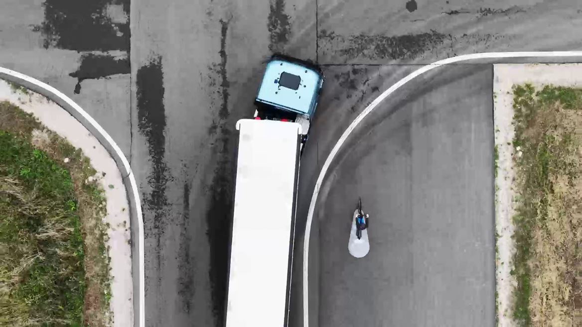 Renault Trucks T 4x2 Tractor Unit Commercial Truck Safety Tests 2025