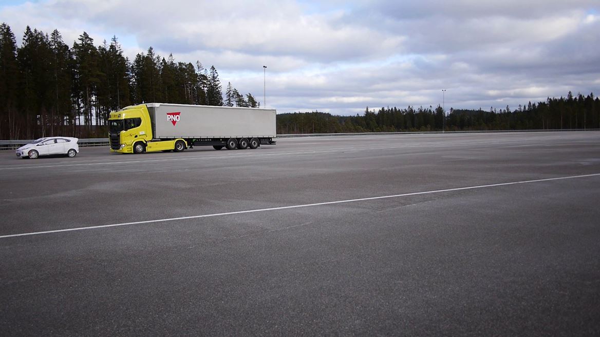 Scania R series 6x2 Rigid 2025 Commercial Truck Safety Tests