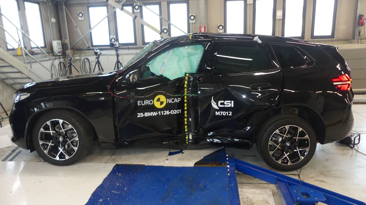 BMW X3 Side Pole test 2025 after crash