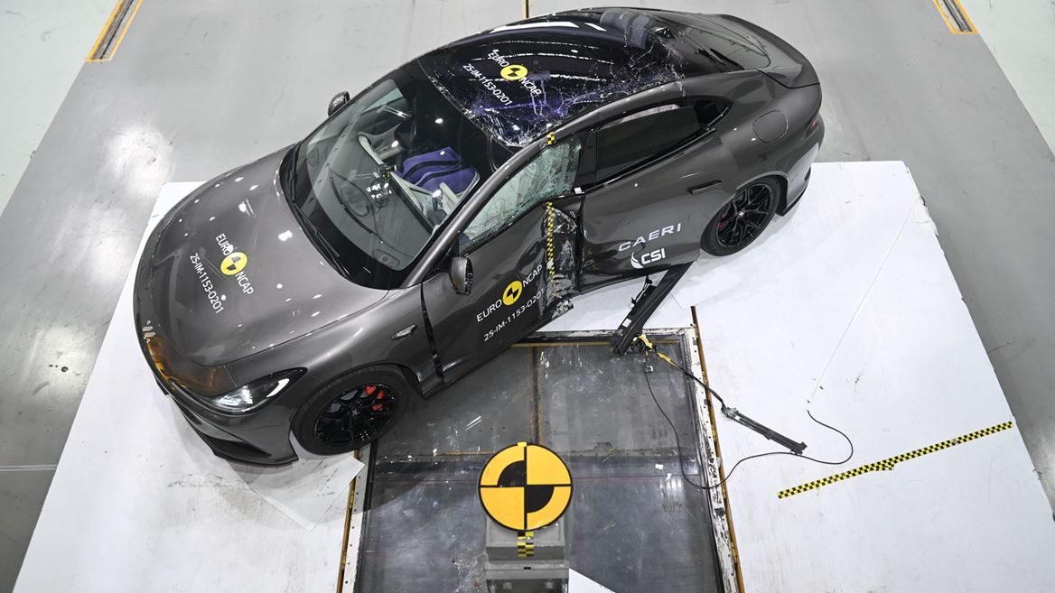 IM IM5 Side Pole test 2025 after crash