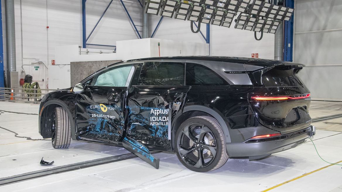 Lucid Gravity Side Mobile Barrier test 2025 after crash