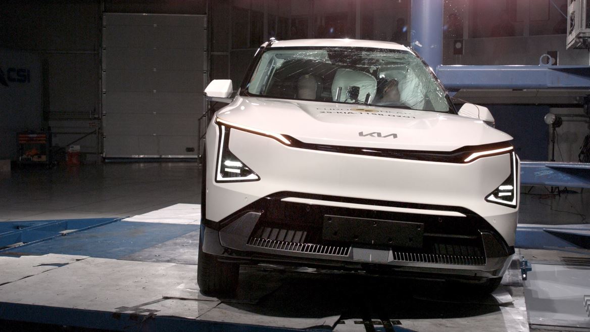 Kia EV5 Side Pole test 2025
