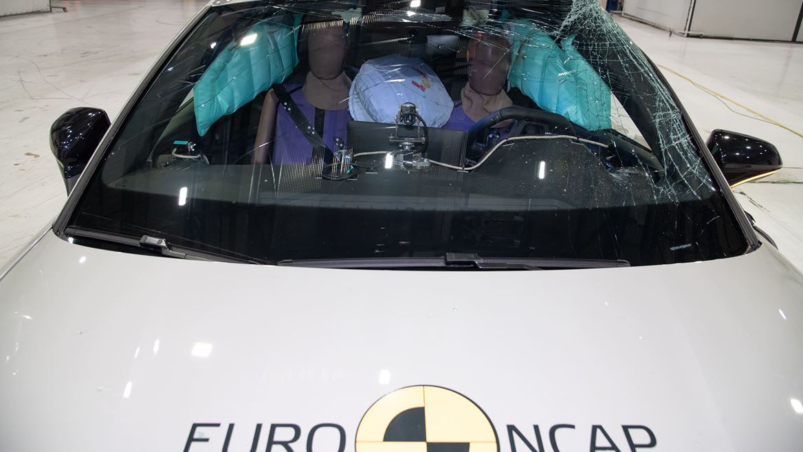 CUPRA Leon Far Side impact test 2025 after crash