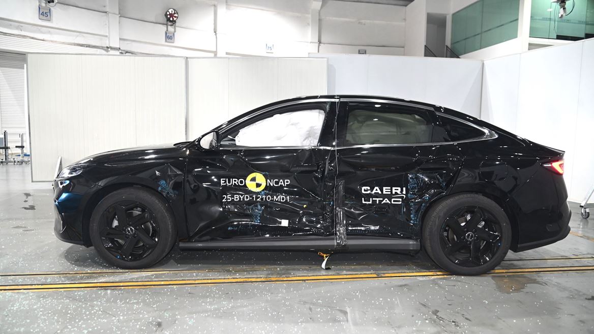 BYD SEAL 6 Side Mobile Barrier test 2025 after crash