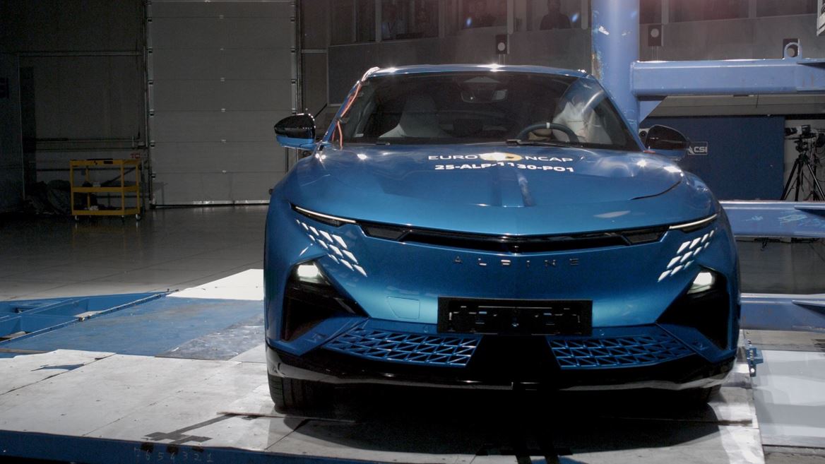 Alpine A390 Side Pole test 2025