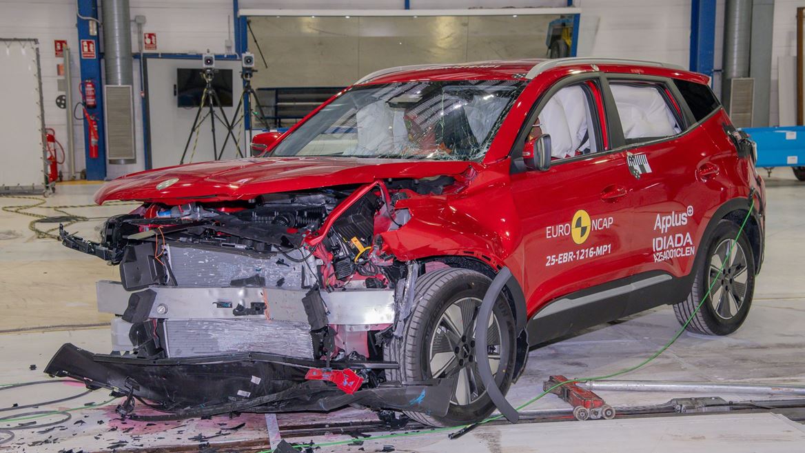 EBRO s400 Mobile Progressive Deformable Barrier test 2025 after crash