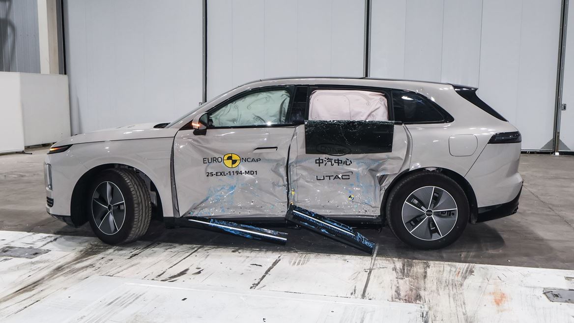 EXLANTIX ET Side Mobile Barrier test 2025 after crash