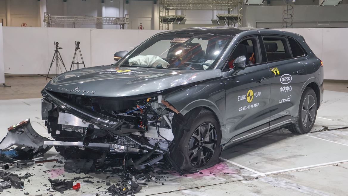 EXLANTIX ET Mobile Progressive Deformable Barrier test 2025 after crash