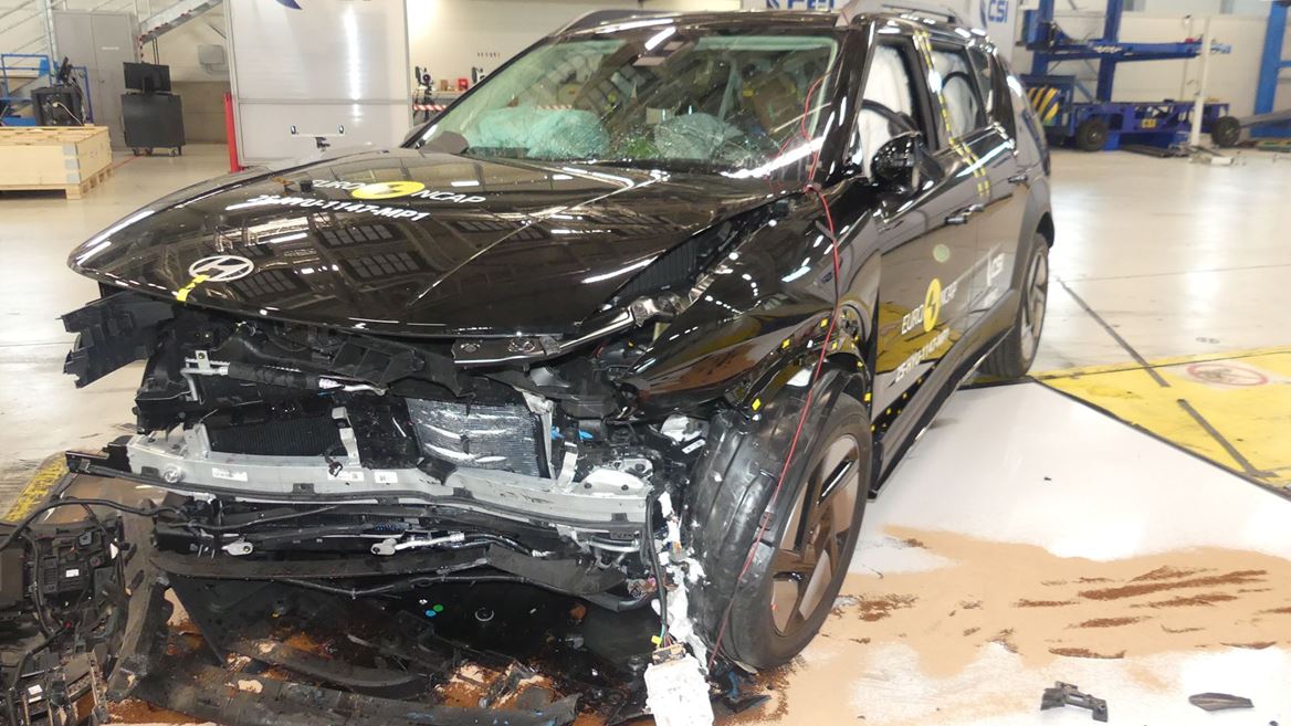 Hyundai NEXO Mobile Progressive Deformable Barrier test 2025 after crash