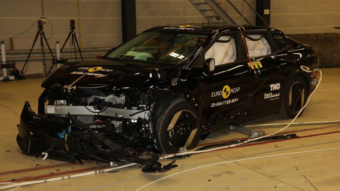Kia EV4 Mobile Progressive Deformable Barrier test 2025 after crash