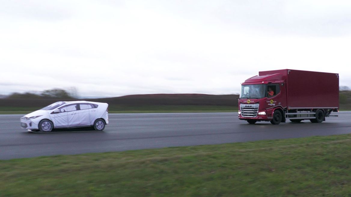 DAF XD Commercial Truck Safety Tests 2026