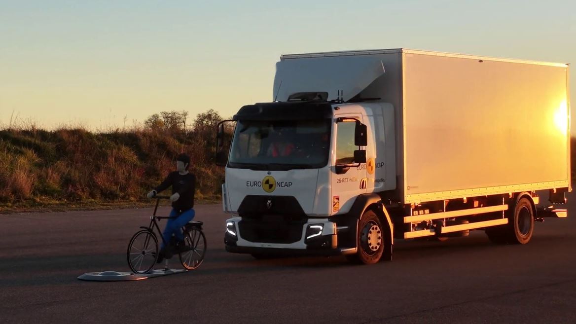 Renault Trucks D Medium Commercial Truck Safety Tests 2026