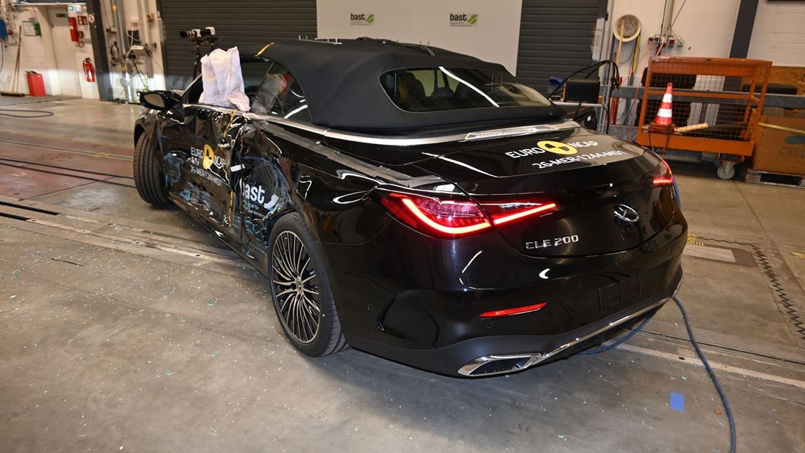 Mercedes Benz CLE Cabrio MDB test 2025 after crash