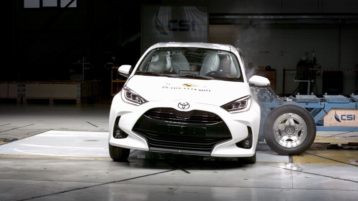Toyota Yaris MDB test 2025