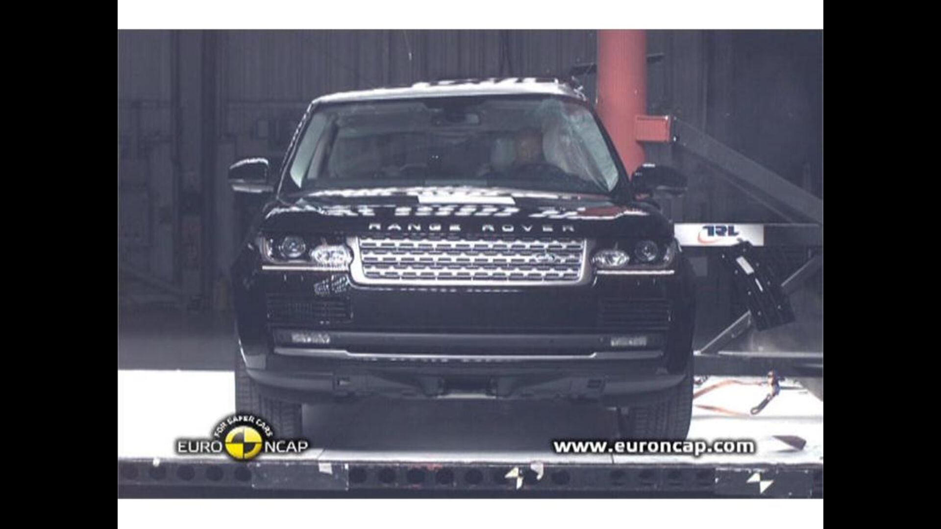 Range Rover Crash Test 2012