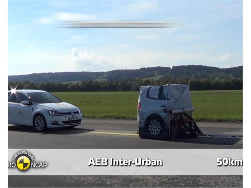 VW Golf - AEB Tests 2013