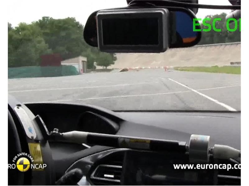 Peugeot 308  - ESC Test 2013