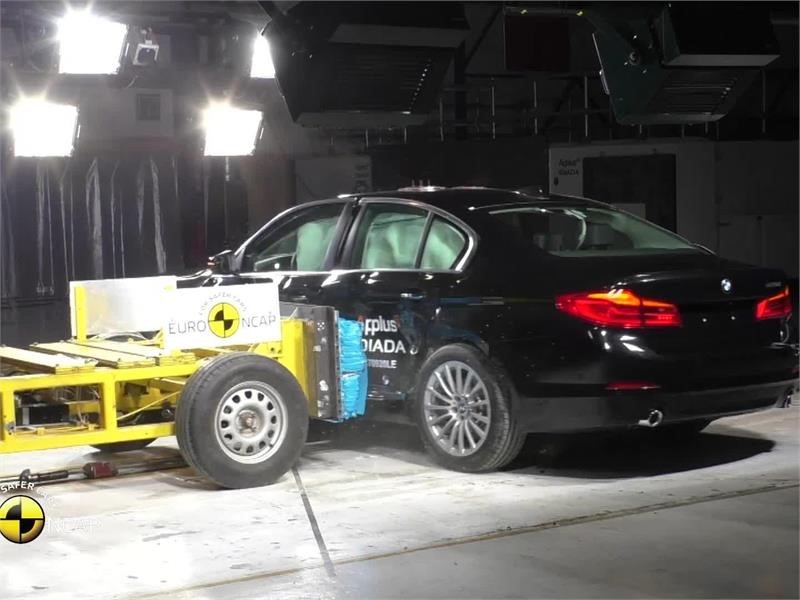 BMW 5-Series - Crash Tests 2017