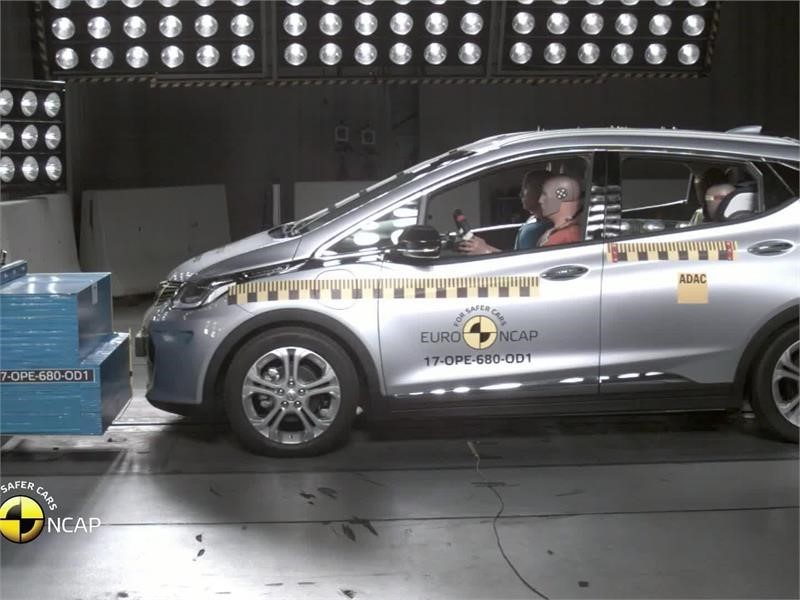 Opel/Vauxhall Ampera-e- Crash Tests 2017