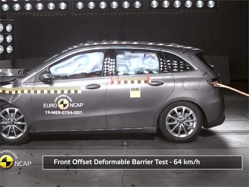 Mercedes-Benz B-Class - Crash Tests - 2019