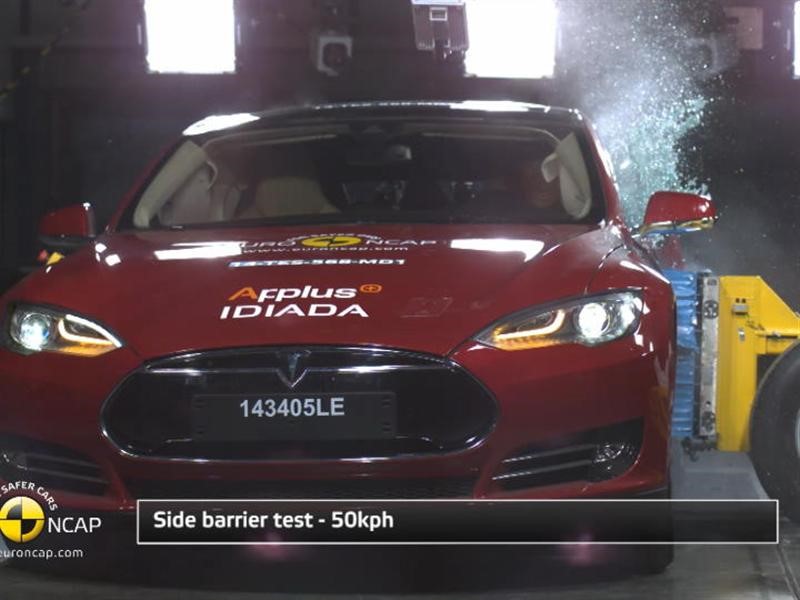 tesla-model-s---crash-tests-2014---with-captions