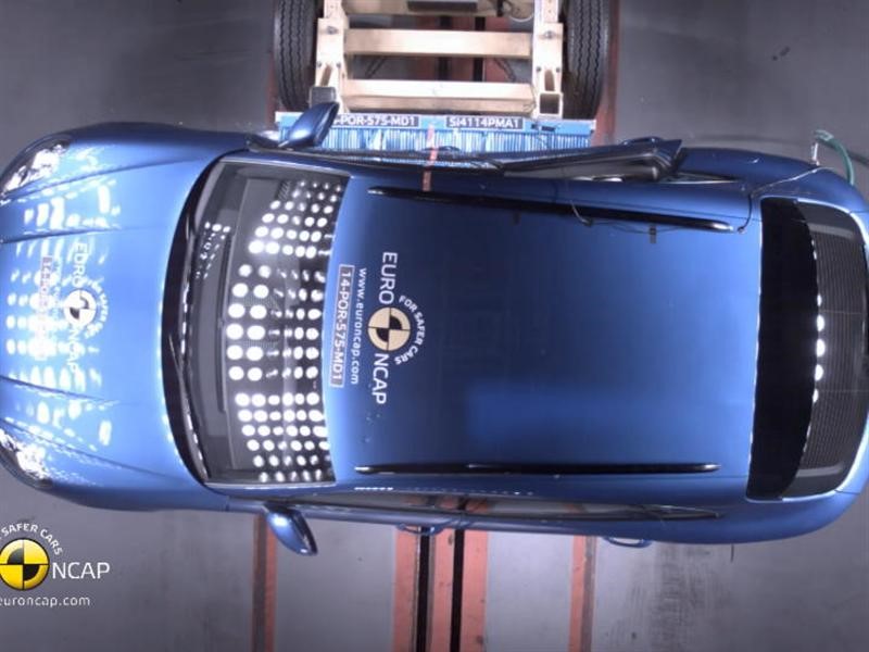 porsche-macan---crash-tests-2014---with-captions