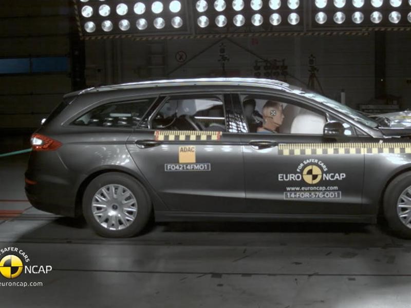 ford-mondeo---crash-tests-2014