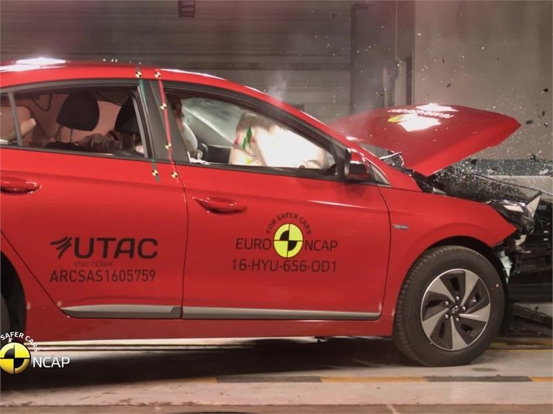 hyundai-ioniq---crash-tests-2016