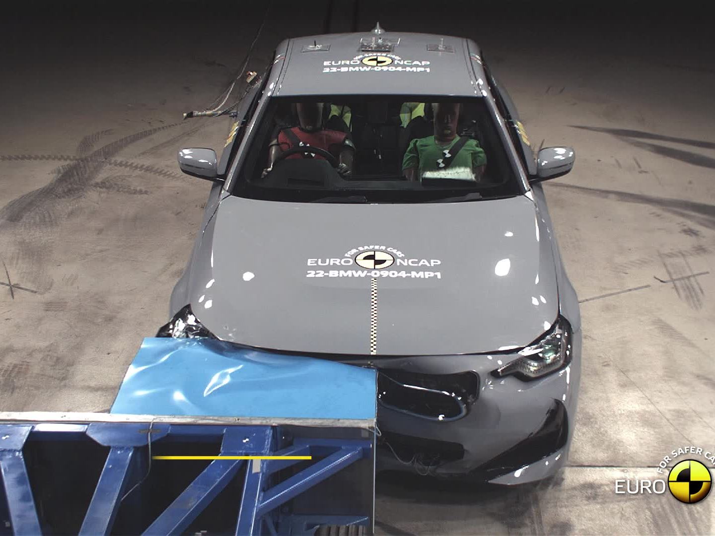 bmw-2-series-coup----crash---safety-tests---2022