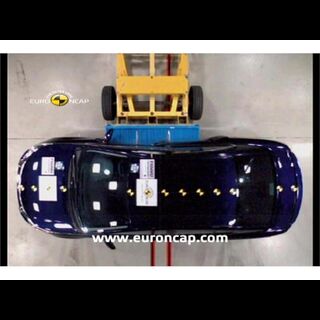 Toyota Avensis 2009 - Crash Tests 2009