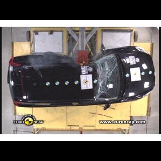 Volvo XC60 2009 - Crash Tests 2009