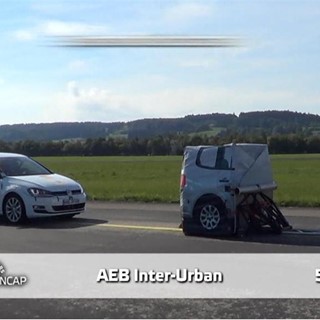 VW Golf - AEB Tests 2013