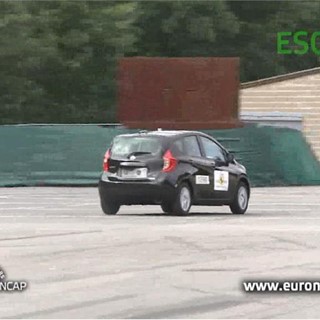 Nissan Note  - ESC Test 2013