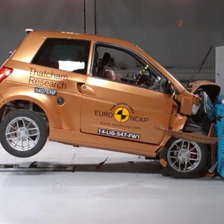 Ligier IXO JS LINE 4 places - Crash Tests 2014