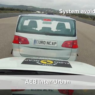 Nissan Pulsar  - AEB Test 2014