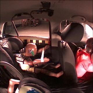 Skoda Fabia - Crash Tests 2014 - with captions