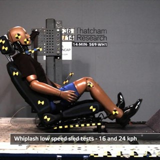 MINI Cooper - Crash Tests 2014 - with captions