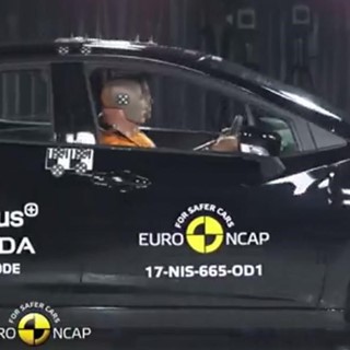 Nissan Micra - Crash Tests 2017