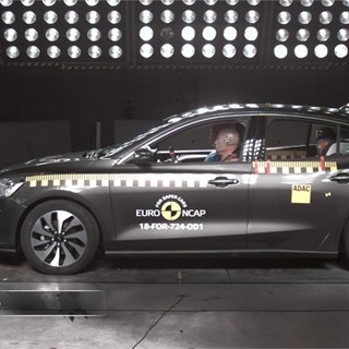 Ford Focus - Crash Tests - 2019