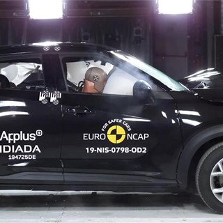 Nissan Juke - Crash & Safety Tests - 2019