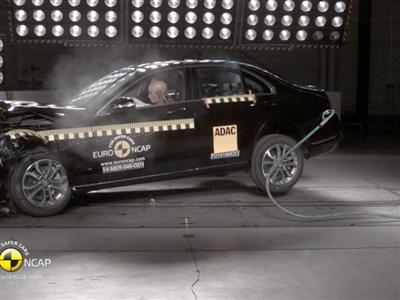mercedes-c-class---crash-tests-2014---with-captions