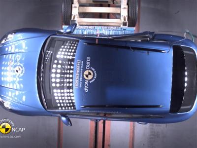 porsche-macan---crash-tests-2014---with-captions