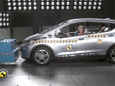 opel-vauxhall-ampera-e--crash-tests-2017