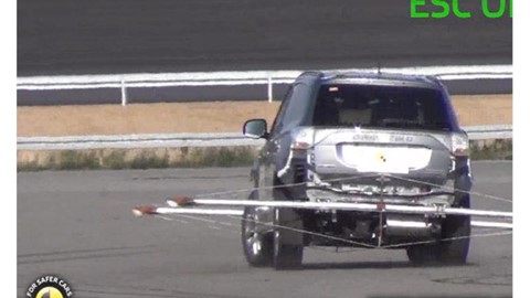 Mitsubishi Outlander PHEV - Crash Tests 2013