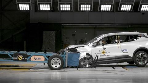 renault-scenic-e-tech---crash---safety-tests---2022