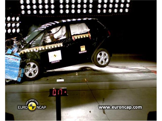 Euro Ncap Newsroom Kia Venga Crash Tests 11